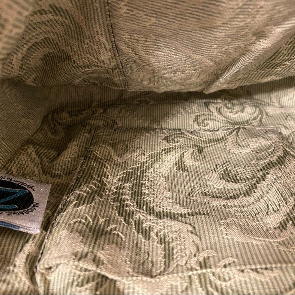 Beautiful Handcrafted Flap Crossbody Bag - Picture 13 of 16